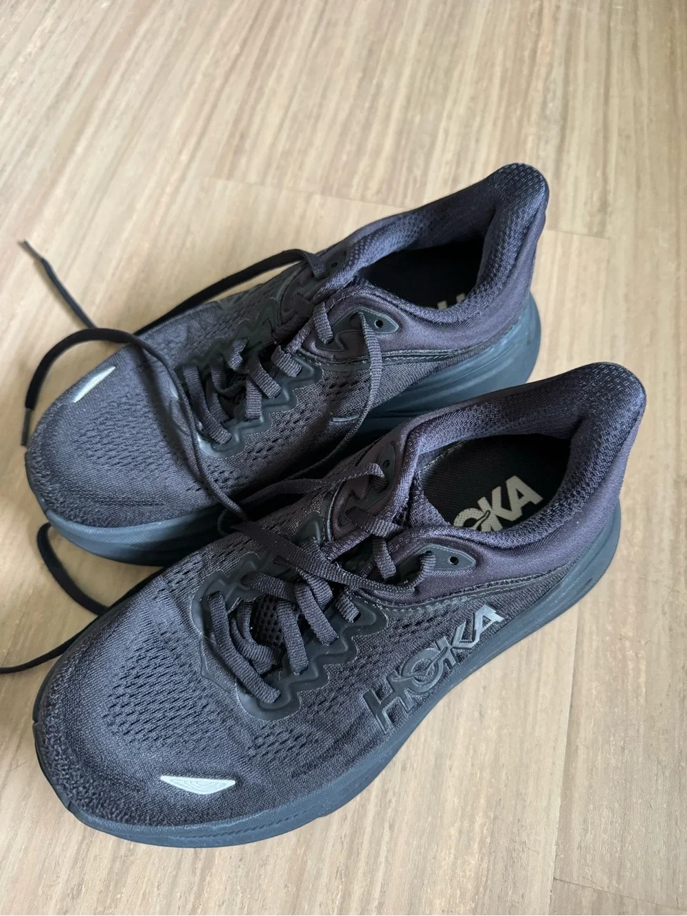 Hoka Women's Bondi Black Running Sneakers 5.5